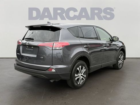 Used 2018 Toyota RAV4 LE w/ All Weather Liner Package FWD image 7