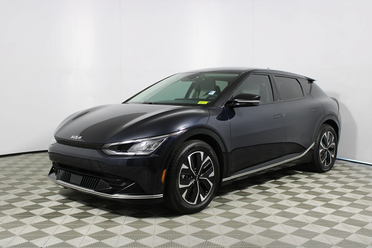Used 2024 Kia EV6 Wind RWD image 25