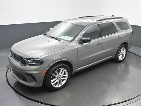Used 2025 Dodge Durango GT AWD/4WD image 43