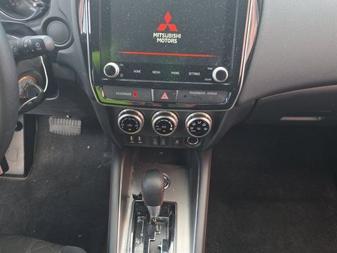 Used 2026 Mitsubishi Outlander Sport LE AWD/4WD image 11