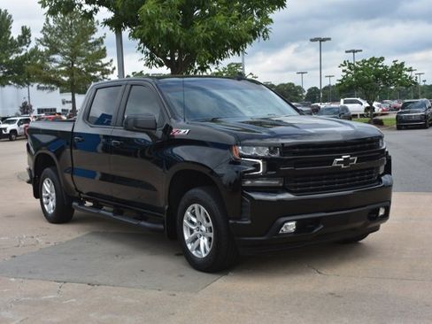 Used 2022 Chevrolet Silverado 1500 RST AWD/4WD image 3
