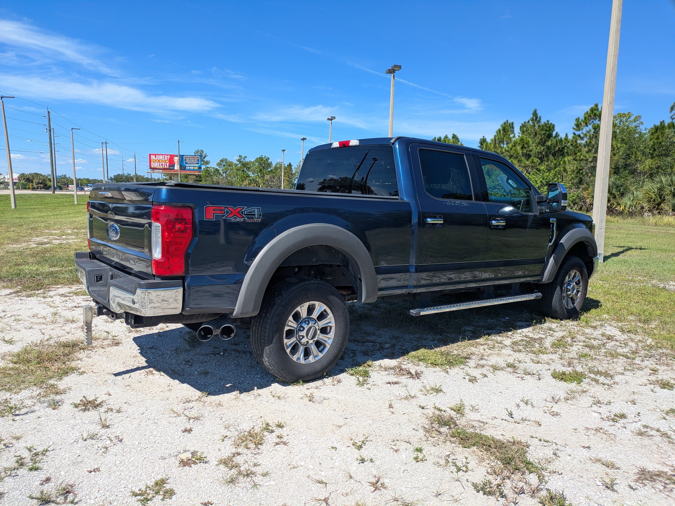 Used 2019 Ford F250 XLT w/ XLT Premium Package AWD/4WD image 4