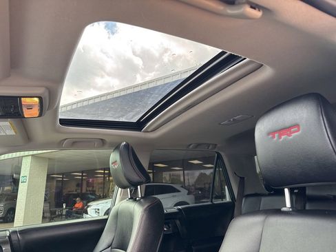 Used 2021 Toyota 4Runner TRD Off-Road Premium image 15