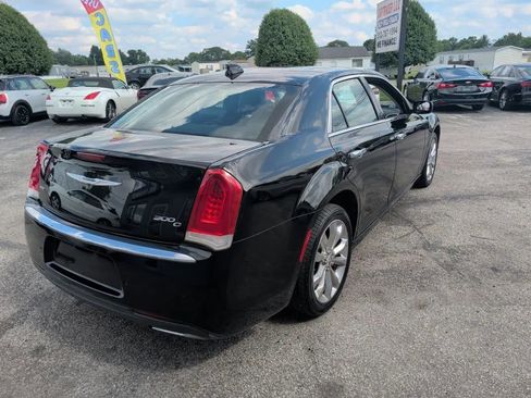 Used 2016 Chrysler 300 C w/ Safetytec Plus Group AWD/4WD image 6