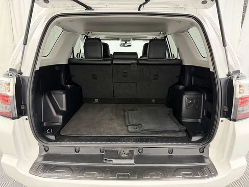 Used 2019 Toyota 4Runner SR5 Premium AWD/4WD image 27