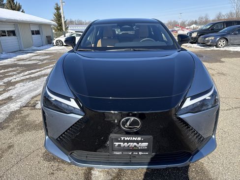Used 2023 Lexus RZ 450e Premium image 11