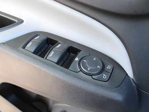 Used 2024 Chevrolet Equinox LT image 12