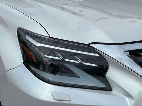 Used 2023 Lexus GX 460 Premium w/ Premium Package image 14