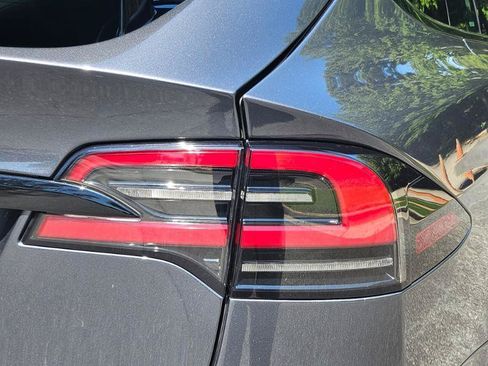Used 2023 Tesla Model X AWD/4WD image 30