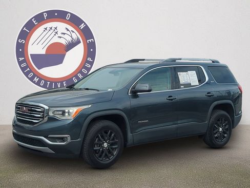 Used 2019 GMC Acadia SLT w/ LPO, Floor Liner Package FWD image 2