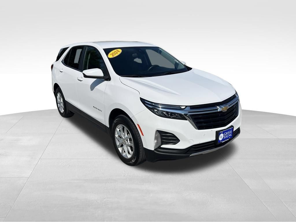 Used 2024 Chevrolet Equinox LT AWD/4WD image 9
