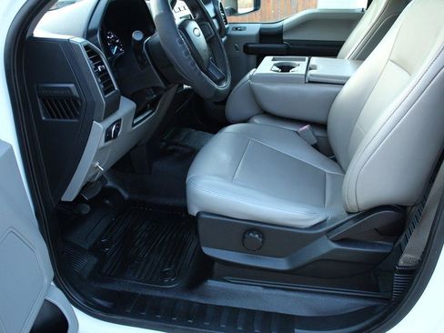 Used 2019 Ford F250 XL w/ Power Equipment Group AWD/4WD image 19