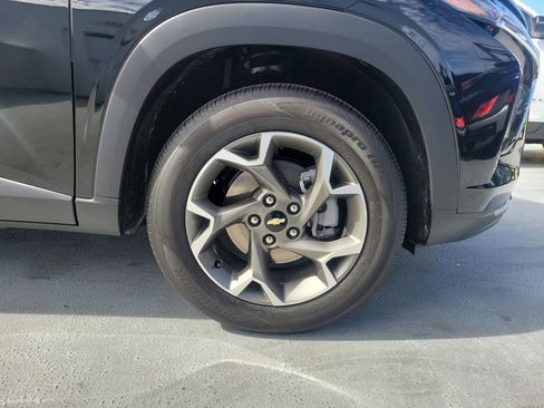 Used 2026 Chevrolet Trax LT image 6