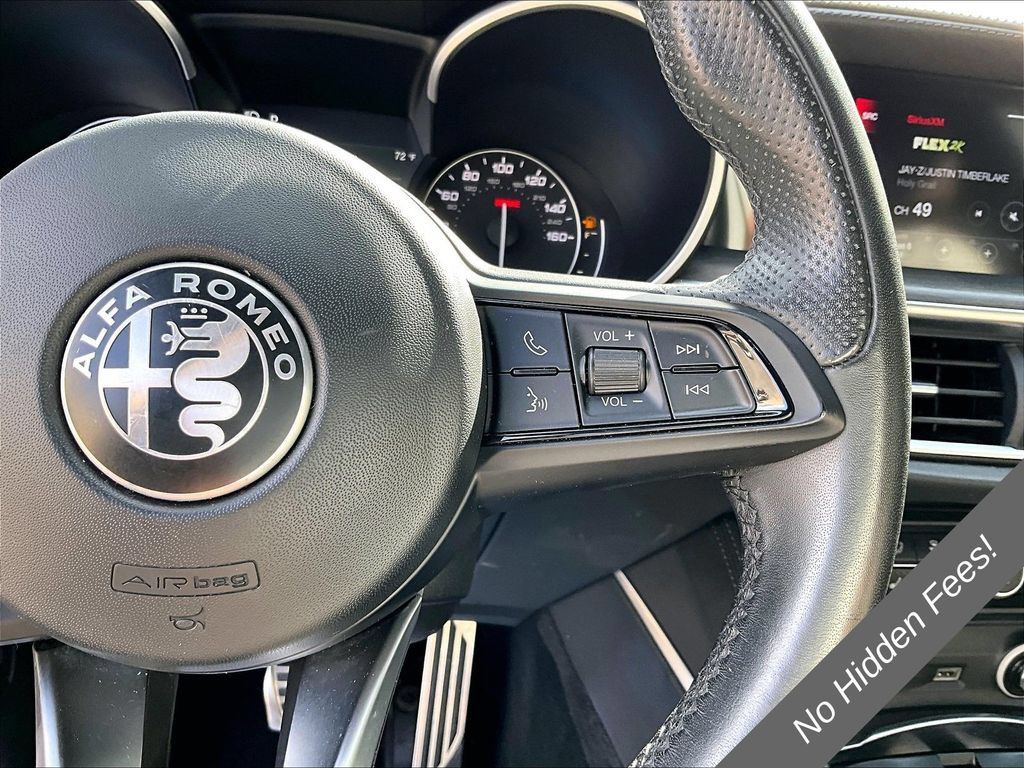 Used 2023 Alfa Romeo Stelvio Ti AWD/4WD image 17