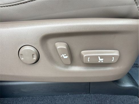 Used 2023 Lexus GX 460 Premium image 48