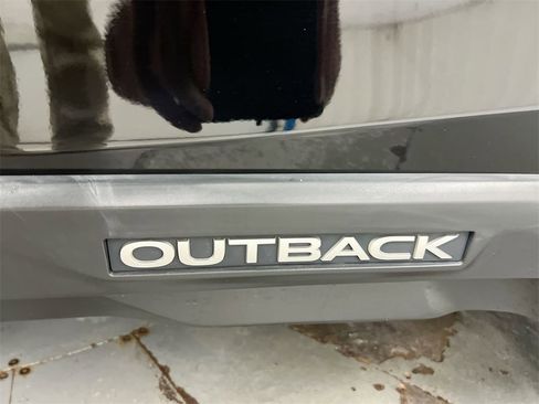 Used 2023 Subaru Outback Limited XT w/ Popular Package #2 image 27