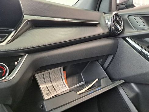 Used 2025 Chevrolet Equinox LT FWD image 18