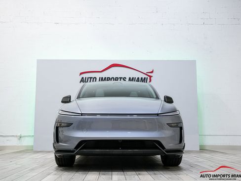 Used 2026 Tesla Model Y 2WD image 36