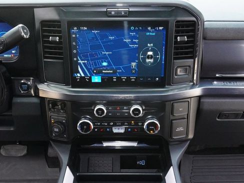 Used 2025 Ford F250 Lariat w/ Chrome Package AWD/4WD image 21