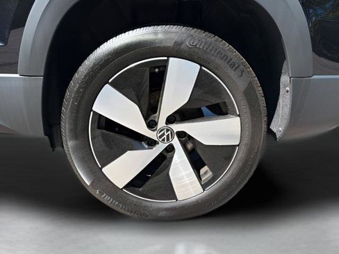 Used 2023 Volkswagen Taos S w/ IQ Drive S Package AWD/4WD image 17