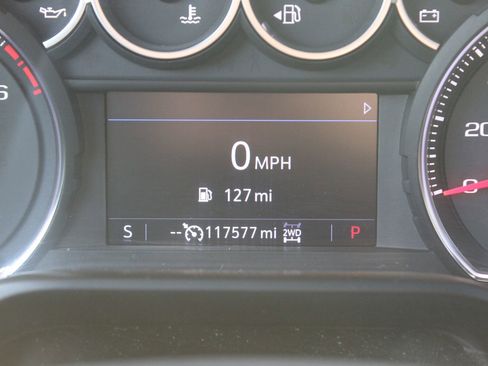 Used 2020 Chevrolet Silverado 1500 RST image 23