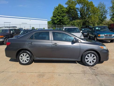 Used 2013 Toyota Corolla L FWD image 4