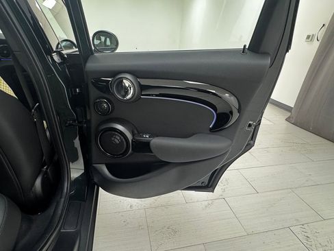 Used 2023 MINI Cooper S w/ MINI Resolute Edition image 25