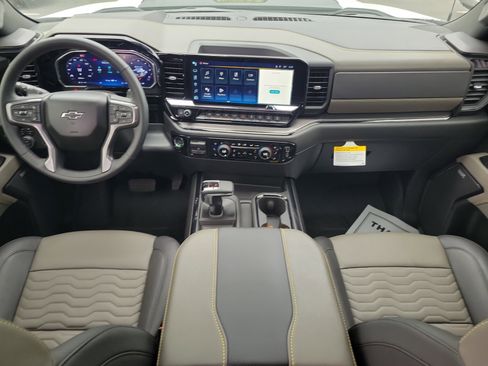 Used 2026 Chevrolet Silverado 1500 ZR2 AWD/4WD image 9