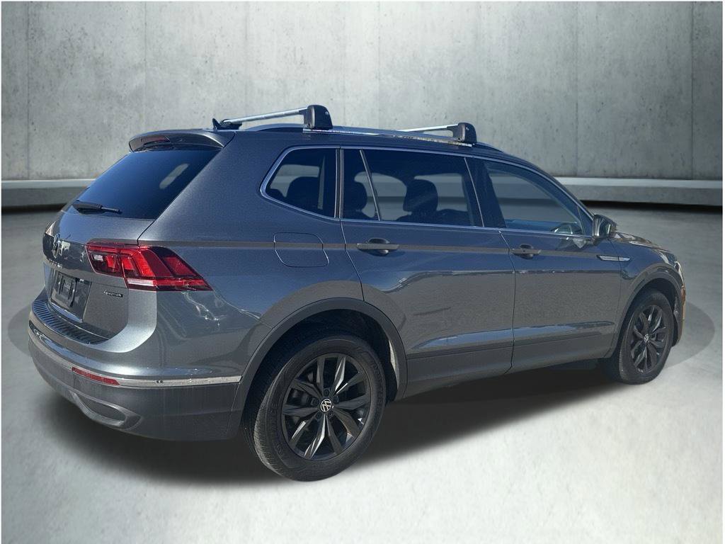 Used 2024 Volkswagen Tiguan SE AWD/4WD image 5