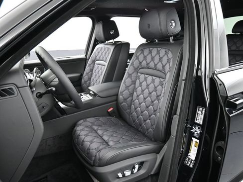 New 2027 Rolls-Royce Cullinan Black Badge AWD/4WD image 5