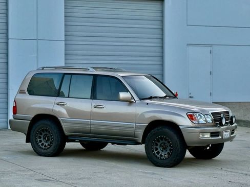 Used 1999 Lexus LX 470 4WD image 3