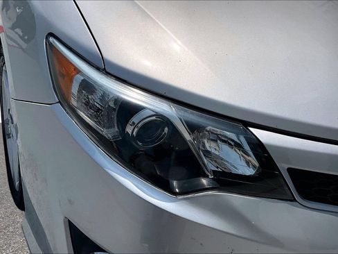 Used 2012 Toyota Camry SE FWD image 32