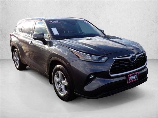 Used 2020 Toyota Highlander LE AWD/4WD image 7
