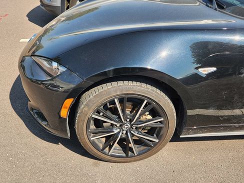 Used 2025 MAZDA MX-5 Miata RF Grand Touring RWD image 6