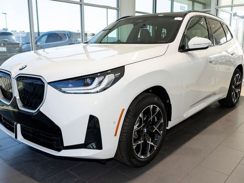 New 2026 BMW X3 xDrive30 w/ M Sport Package image 3