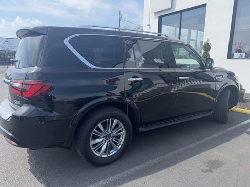 Used 2019 INFINITI QX80 Luxe image 2