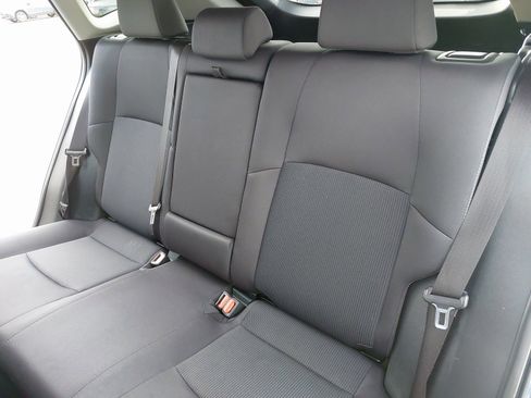 Used 2021 Toyota Venza Limited image 14