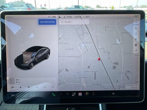 Used 2018 Tesla Model 3 Long Range RWD image 20