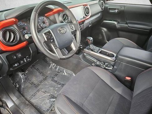 Used 2020 Toyota Tacoma TRD Sport w/ Advanced Technology Package AWD/4WD image 12