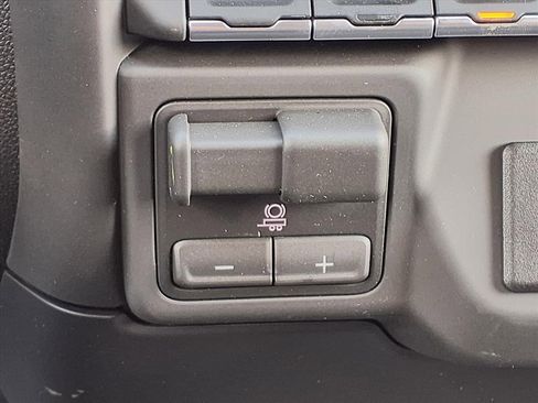 New 2026 Chevrolet Silverado 1500 Custom image 9