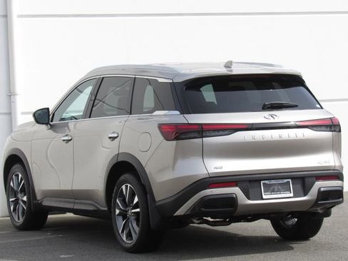 Used 2025 INFINITI QX60 Luxe AWD/4WD image 5