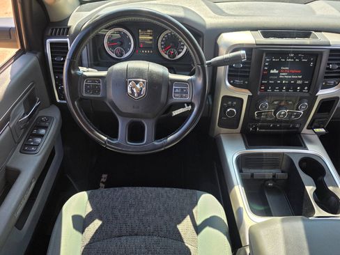 Used 2018 RAM 2500 Lone Star image 12
