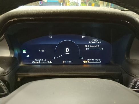 Used 2022 Lincoln Nautilus AWD w/ Premium Package image 4