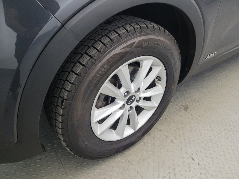 Used 2019 Kia Sorento AWD w/ LX Convenience Package image 31