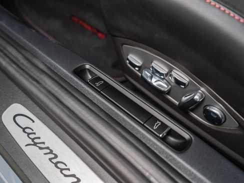 Used 2024 Porsche 718 Cayman GTS RWD image 29