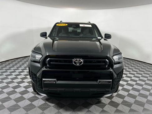 Certified 2025 Toyota 4Runner SR5 image 2