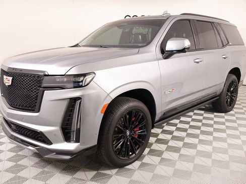 Used 2023 Cadillac Escalade V w/ LPO, Floor Liner Package image 10