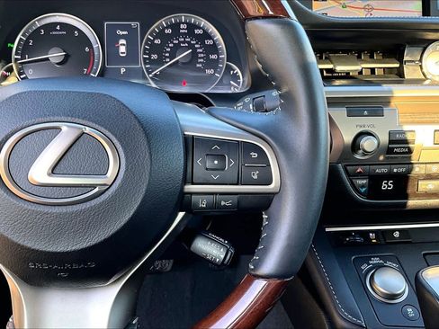 Used 2017 Lexus ES 350 image 23