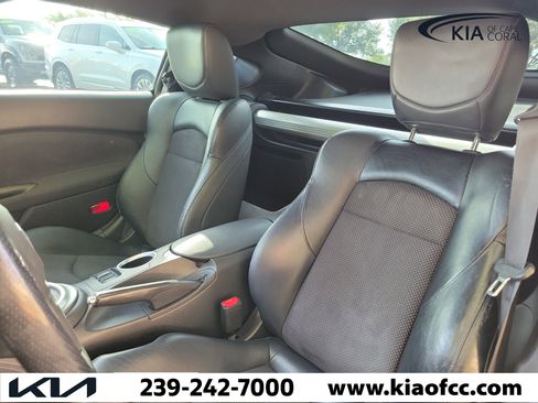 Used 2014 Nissan 370Z Touring w/ Sport Package RWD image 13