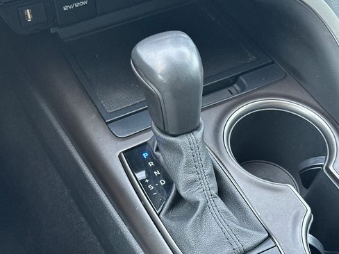 Used 2022 Toyota Camry SE FWD image 20